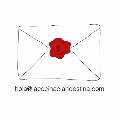 hola arroba lcc mail